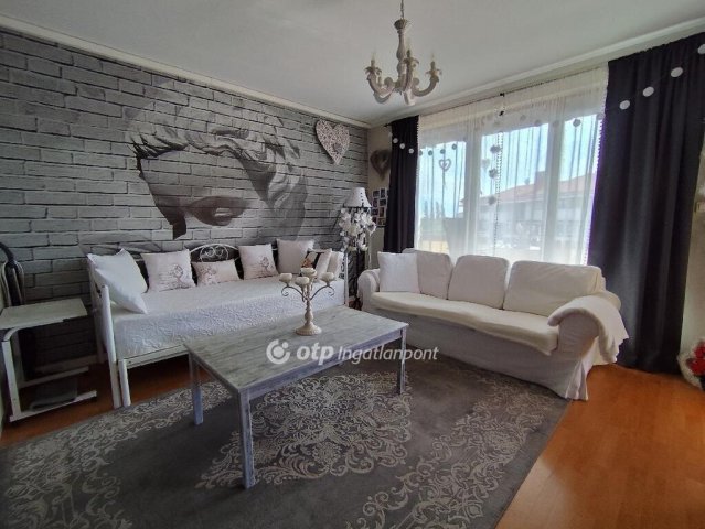 Eladó téglalakás, Budapesten, XX. kerületben 109.9 M Ft