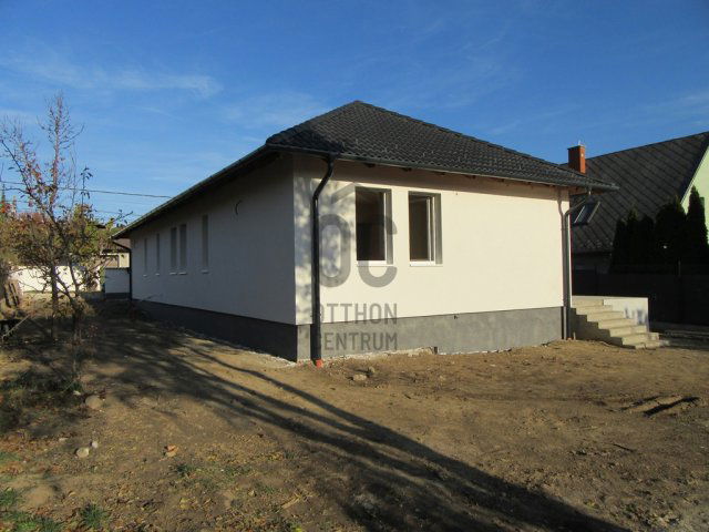 Eladó családi ház, Érden 139.9 M Ft, 4 szobás