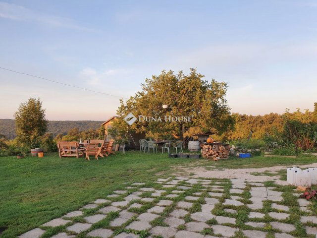 Eladó nyaraló, Mencshelyen 149.9 M Ft, 1 szobás