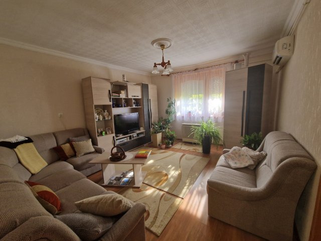 Eladó téglalakás, Szolnokon, Bem utcában 53 M Ft