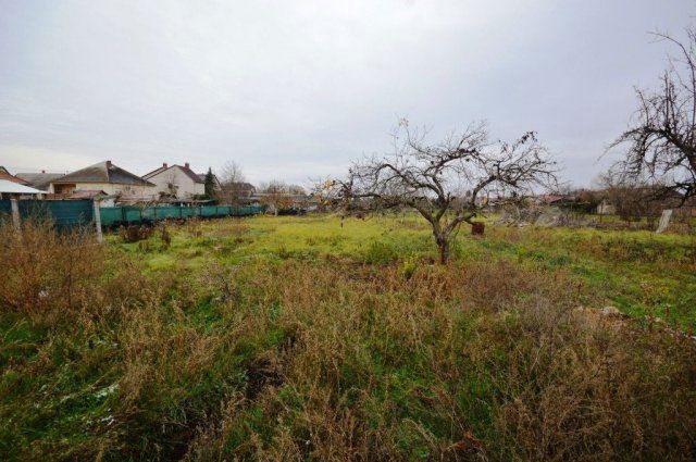 Eladó telek, Adonyban 8 M Ft / költözzbe.hu