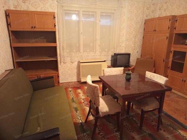 Eladó családi ház, Öcsödön 10.9 M Ft, 2 szobás