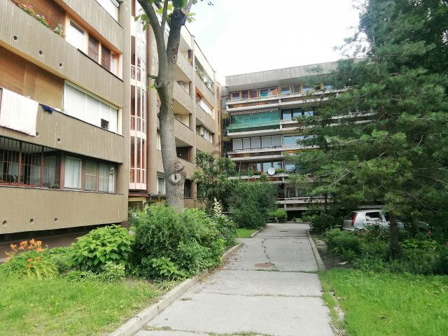 Eladó téglalakás, Cegléden 34.9 M Ft, 2 szobás