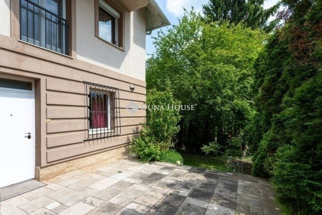 Eladó családi ház, Budapesten, II. kerületben 294.9 M Ft