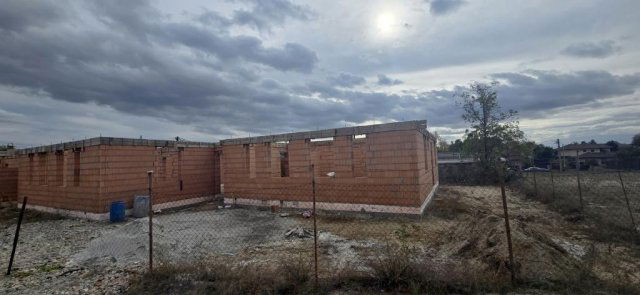 Eladó családi ház, Dunaharasztin 99.99 M Ft, 4 szobás