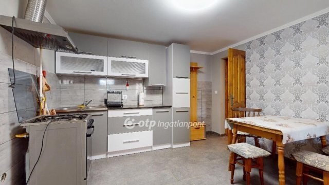 Eladó családi ház, Nagykállóban 37 M Ft, 2 szobás