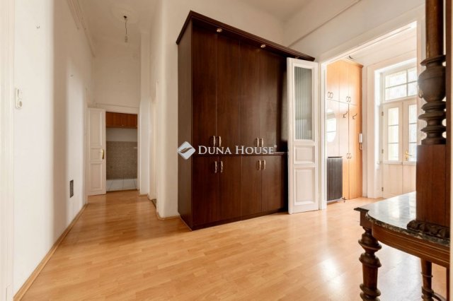 Eladó téglalakás, Budapesten, V. kerületben 228 M Ft, 4 szobás
