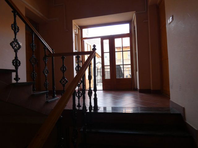 Kiadó téglalakás, albérlet, Pécsett 180 E Ft / hó, 2 szobás