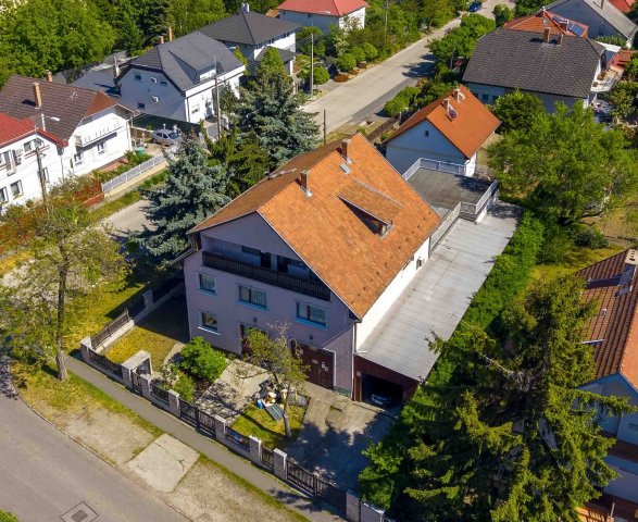 Eladó családi ház, Budapesten, XVI. kerületben, Rovás utcában
