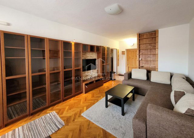 Kiadó téglalakás, albérlet, Veszprémben 180 E Ft / hó
