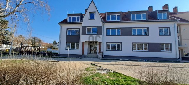 Eladó téglalakás, Makón 32.9 M Ft, 1 szobás