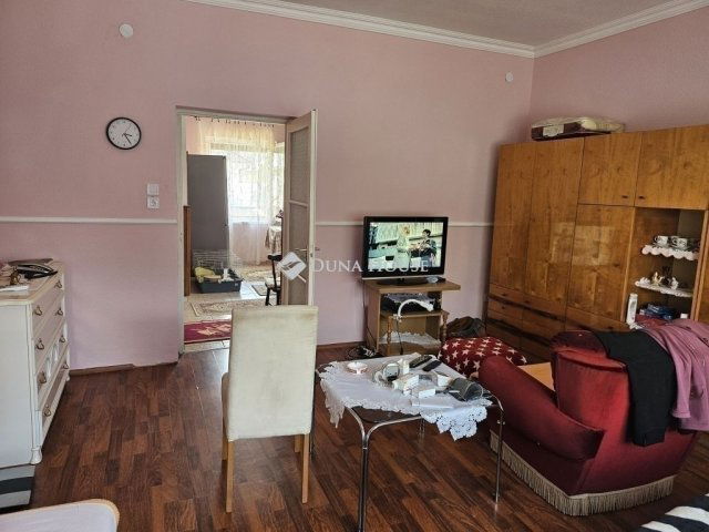 Eladó téglalakás, Vecsésen 68 M Ft, 2 szobás