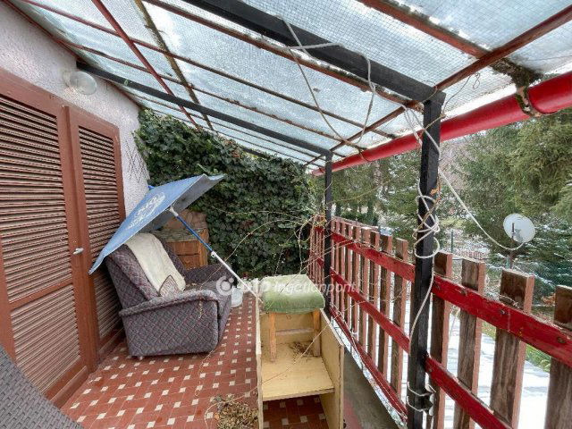 Eladó családi ház, Komlón 33 M Ft, 1+1 szobás