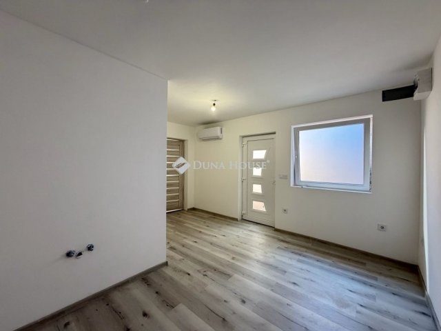 Eladó téglalakás, Budapesten, XXIII. kerületben 44.9 M Ft