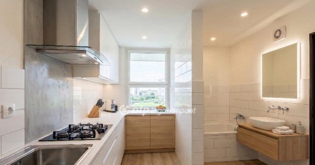 Eladó téglalakás, Budapesten, IV. kerületben 52.7 M Ft, 1 szobás