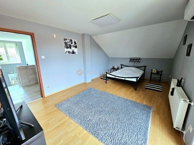 Eladó családi ház, Délegyházán 149.9 M Ft, 5 szobás