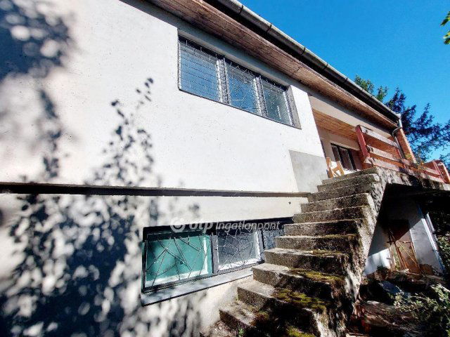 Eladó nyaraló, Bükkszentkereszten 70 M Ft, 15 szobás