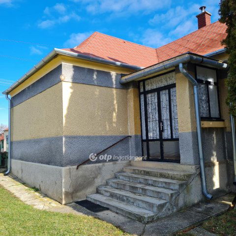 Eladó családi ház, Monostorapátin 48.3 M Ft, 3 szobás