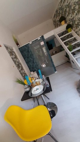 Eladó téglalakás, Budapesten, VI. kerületben 36.9 M Ft, 1 szobás
