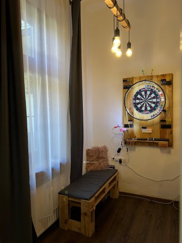 Eladó téglalakás, Budapesten, VII. kerületben, Almássy téren
