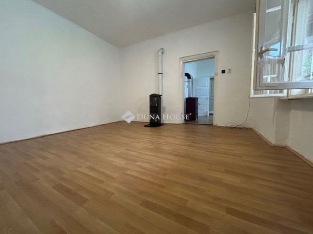 Eladó családi ház, Baksán 15.99 M Ft, 2 szobás