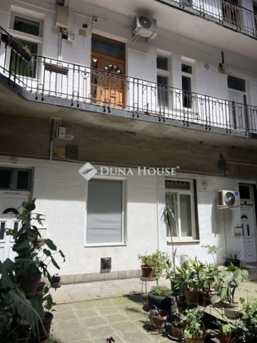 Eladó téglalakás, Budapesten, VII. kerületben 55 M Ft, 1 szobás