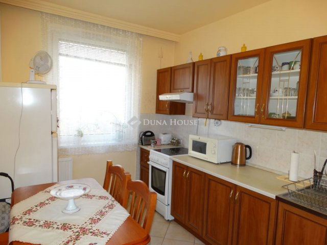 Kiadó panellakás, albérlet, Debrecenben 170 E Ft / hó, 2 szobás