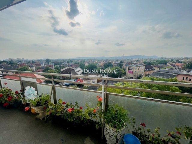 Eladó téglalakás, Budapesten, XV. kerületben 69.5 M Ft, 2 szobás