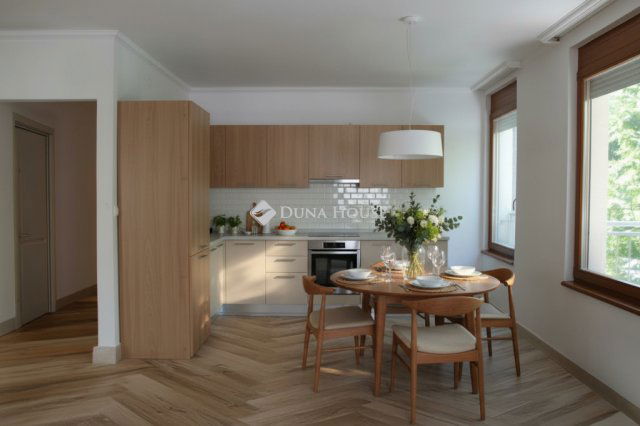 Eladó téglalakás, Budapesten, II. kerületben 198.9 M Ft