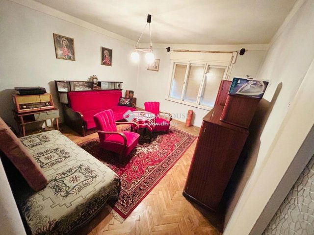 Eladó családi ház, Molnárin 28.5 M Ft, 4+1 szobás