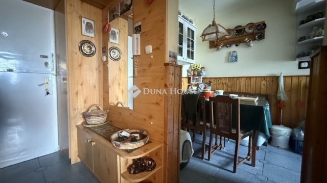 Eladó téglalakás, Szombathelyen 42 M Ft, 3 szobás
