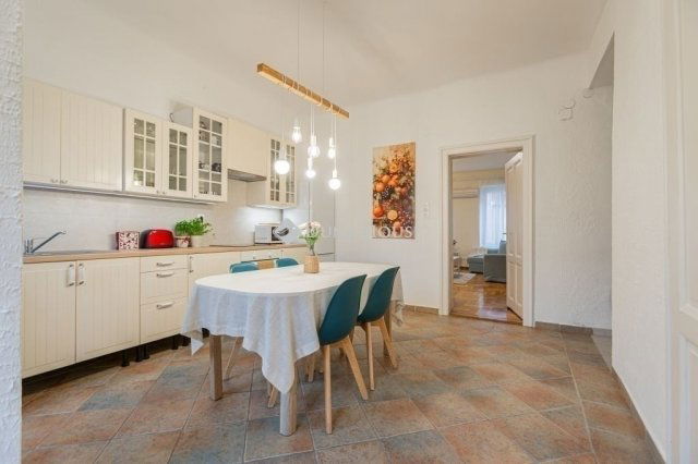 Eladó téglalakás, Budapesten, VII. kerületben 120.5 M Ft