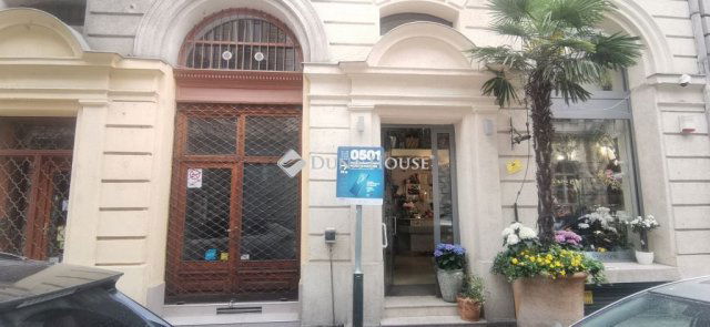 Eladó üzlethelyiség, V. kerületben, Bajcsy-Zsilinszky úton