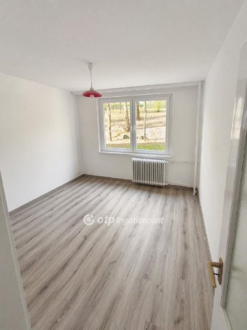 Eladó panellakás, Miskolcon 34.9 M Ft, 2+1 szobás