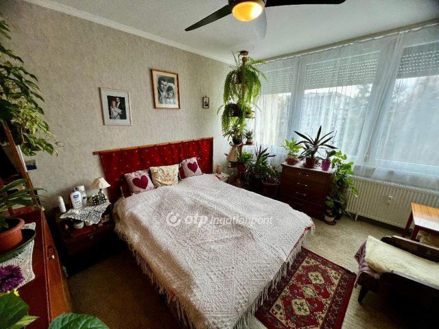 Eladó téglalakás, Egerben 46 M Ft, 2 szobás