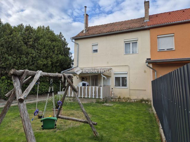 Eladó téglalakás, Kalocsán 38 M Ft, 3 szobás