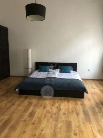 Kiadó téglalakás, albérlet, VII. kerületben, Damjanich utcában
