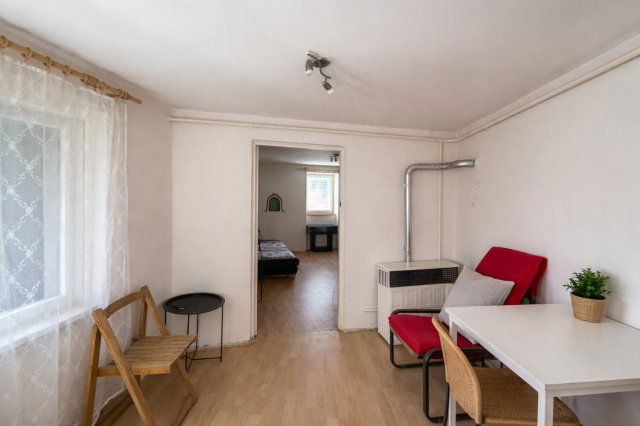 Eladó téglalakás, Pécsett 18.5 M Ft, 2 szobás