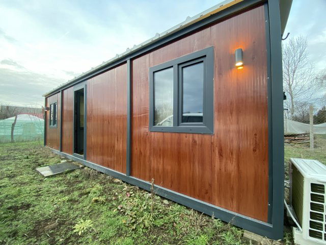 Eladó nyaraló, Szegeden 17.9 M Ft, 2 szobás