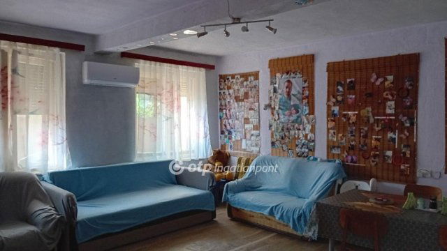 Eladó családi ház, Kiszomboron 28 M Ft, 3 szobás