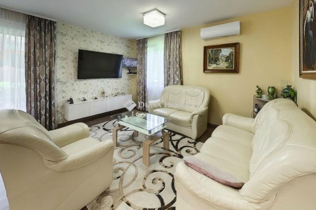 Eladó családi ház, Pomázon 218.5 M Ft, 3 szobás