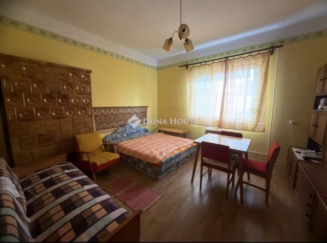 Eladó családi ház, Nádudvaron 33 M Ft, 2 szobás