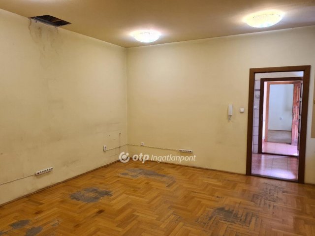 Eladó iroda, Budapesten, IX. kerületben 63.9 M Ft