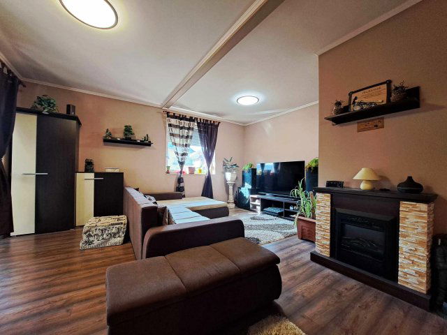 Eladó családi ház, Kehidakustányban 94.9 M Ft, 7 szobás