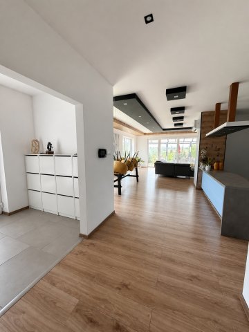 Eladó családi ház, Gödöllőn 269 M Ft, 6 szobás