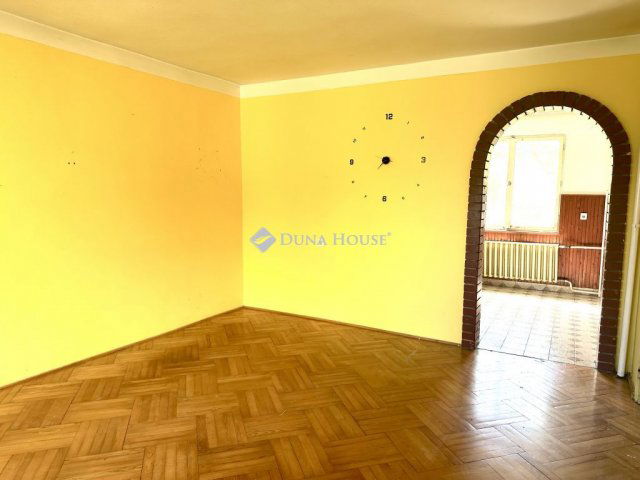 Eladó téglalakás, Nagyradán 17.9 M Ft, 3 szobás