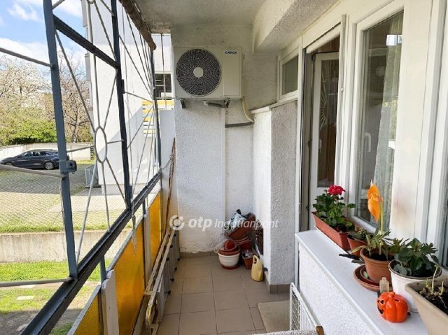 Eladó téglalakás, Budapesten, XIV. kerületben 69.9 M Ft