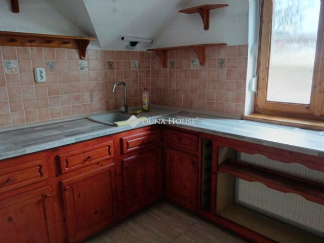 Kiadó téglalakás, albérlet, Cegléden, Szolnoki úton, 2 szobás