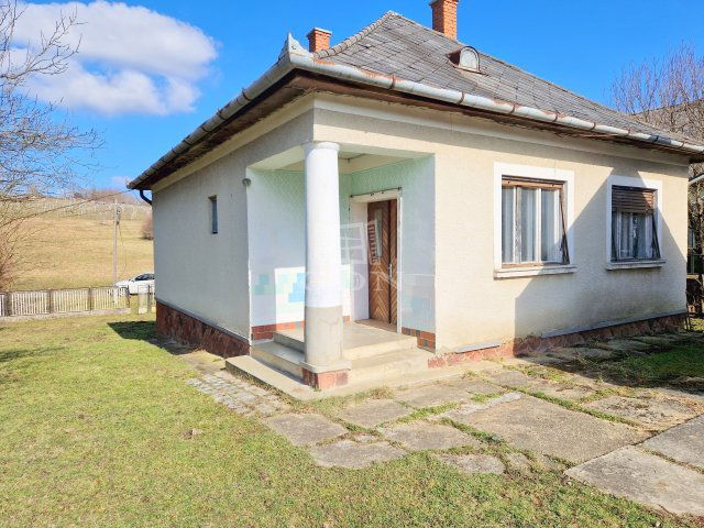 Eladó családi ház, Kustánszegen 15.9 M Ft, 2 szobás