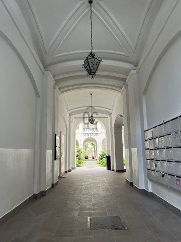 Eladó téglalakás, Budapesten, V. kerületben 209.99 M Ft